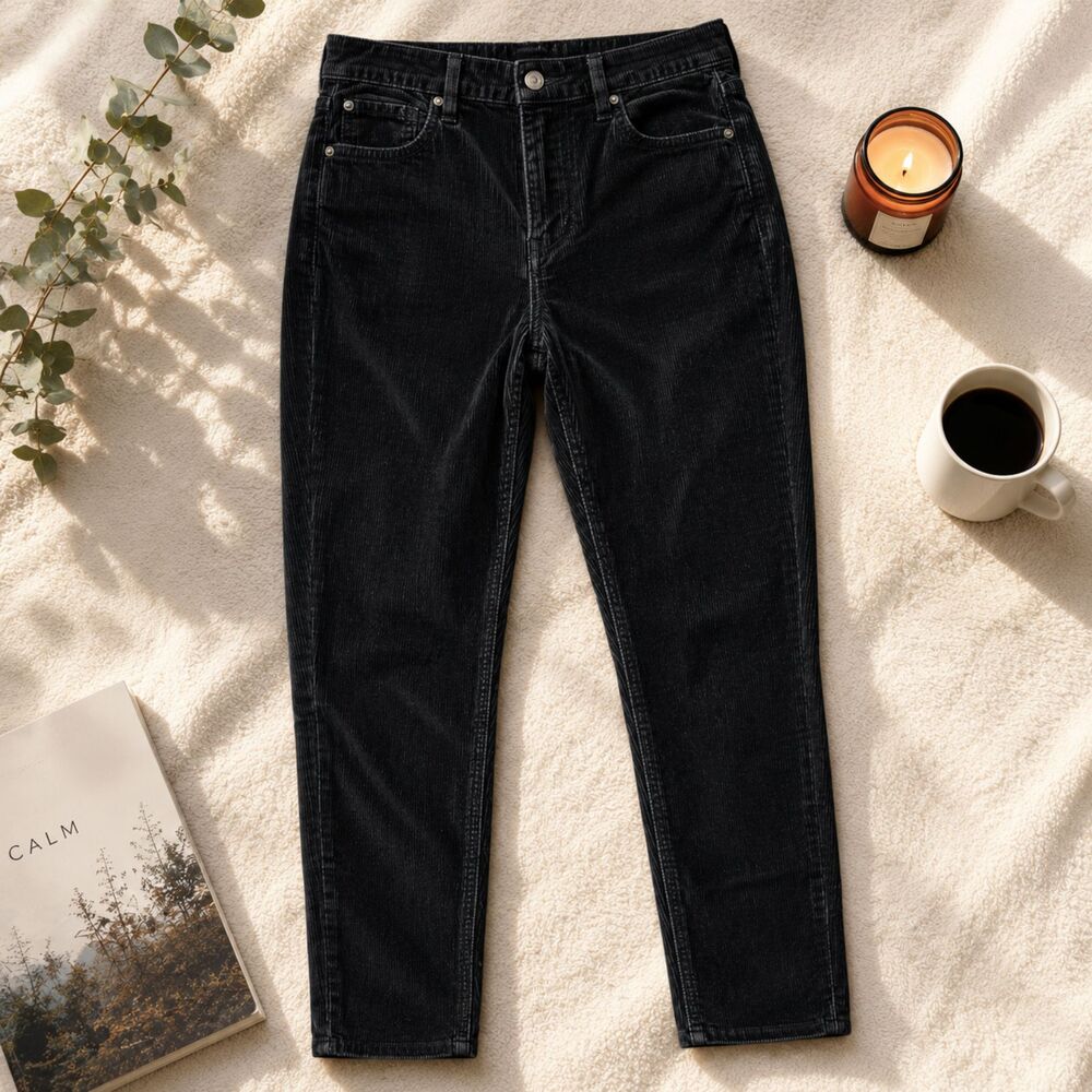 Levi's 721 High Rise Skinny Leg Women's Size 31x29 Corduroy Pants Black (1026)